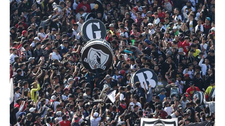 Para esta mañana está citado un acto de apoyo masivo a Colo Colo en el estadio Monumental