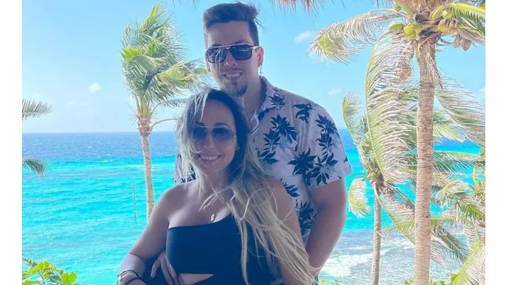 Nano Calderón junto a Rebeca Naranjo en sus vacaciones en el Caribe.