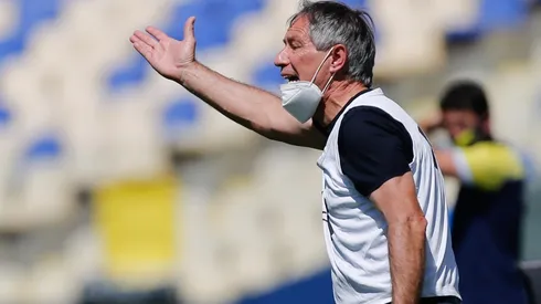 Ariel Holan fue campeón con la UC en su primer torneo