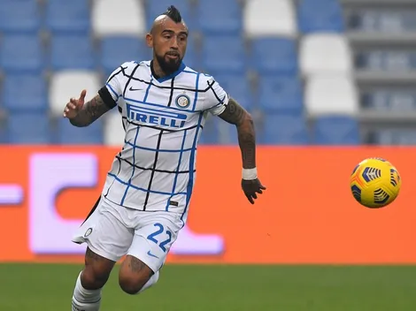 Vidal explota en Instagram por penal no pitado a Colo Colo