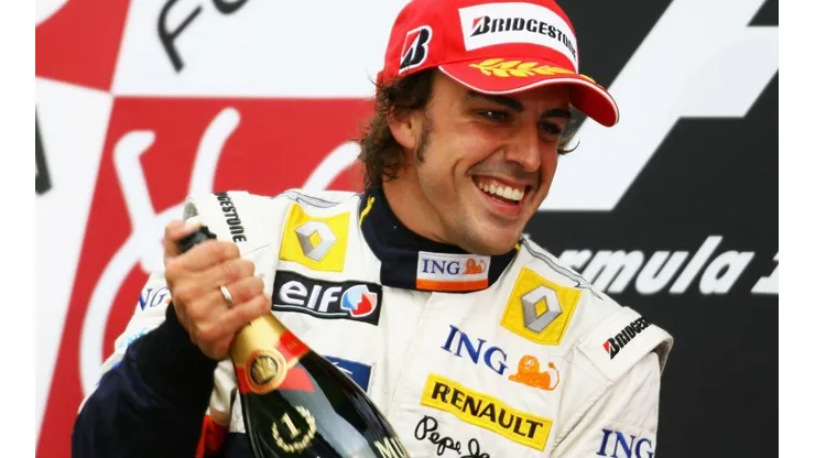 Alonso estaría con múltiples fracturas.