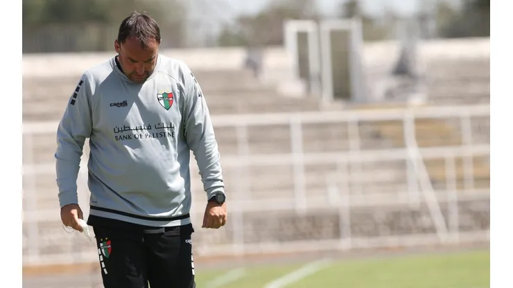 El Coto Sierra es el gran candidato chileno para dirigir la Roja