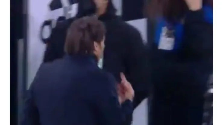 Antonio Conte se enfrenta a Andrea Agnelli