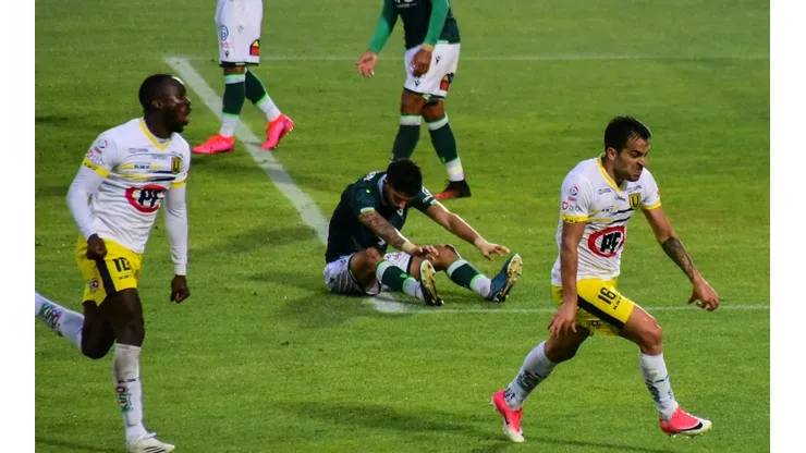 El Campanil sigue jugando el partido por la permanencia.