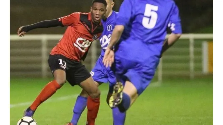 Isaac Droga tuvo un paso por la sub-19 de Guingamp.