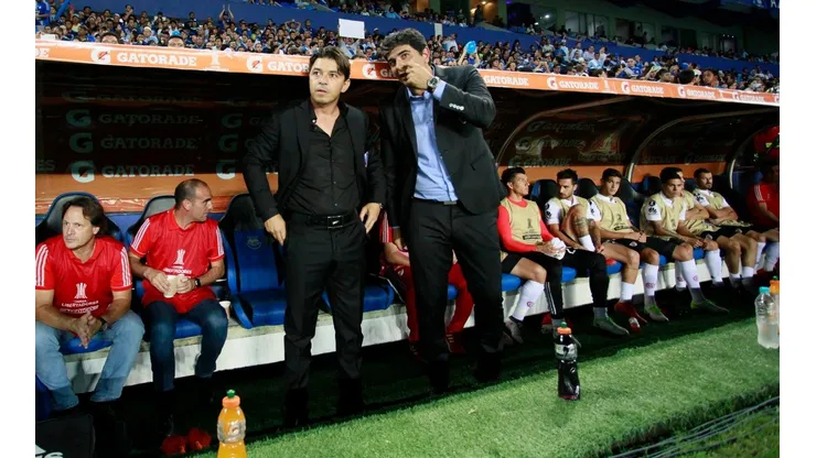 Marcelo Gallardo y su fiel escudero Matías Biscay. El auxiliar es el nuevo candidato para entrenador de la selección chilena