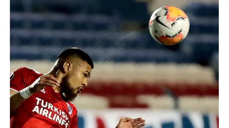 El defensa chileno vuelve a las canchas. River Plate debuta esta temporada en un partido de Copa Argentina.