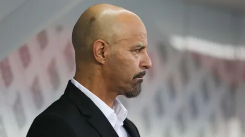 Marco Antonio Figueroa dice que él también está capacitado para dirigir a la Roja