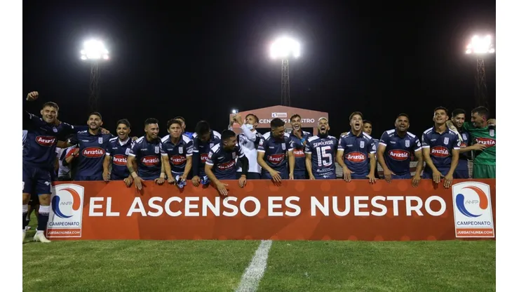 Los Potros acompañarán a Ñublense a la Primera División.
