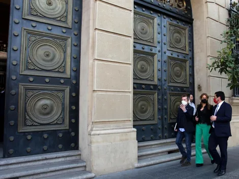 Vacunación Covid-19 | ¿Quiénes son el personal esencial del estado y cuándo se vacunan?