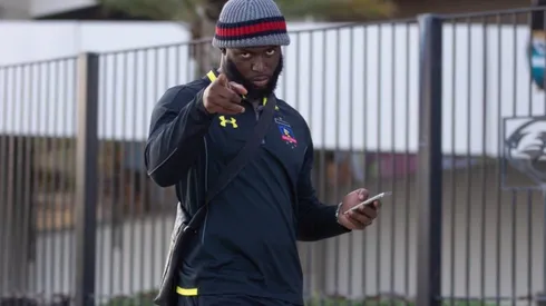 Leonard Fournette lució la indumentaria de Colo Colo hace dos años y anoche fue el héroe del Super Bowl de la NFL