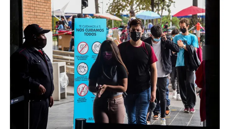 Comunas en Fase 1 y 2 deben solicitar permisos para movilizarse.