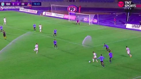 Los regadores en pleno Deportes Iquique-Colo Colo.