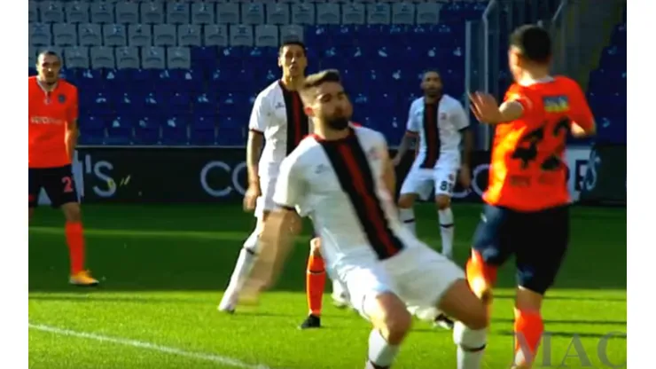 Enzo Roco celebró en Turquía