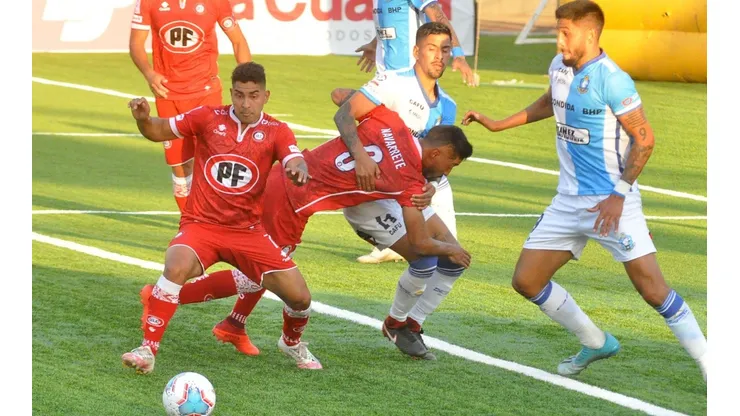 Unión La Calera empató con Antofagasta y le deja el título servido a la UC.