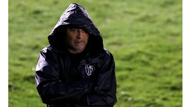 Jorge Sampaoli puede dejar Atlético Mineiro por oferta en Francia.