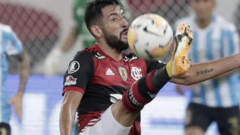 Mauricio Isla, con plena confianza del Flamengo: No llega Rafinha.
