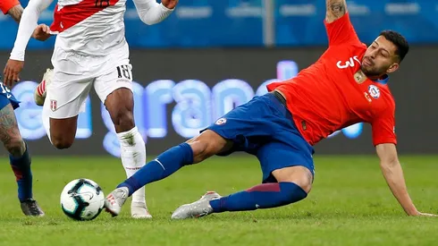 Guillermo Maripán se ganó la titularidad en la defensa de la selección chilena bajo el mando de Reinaldo Rueda