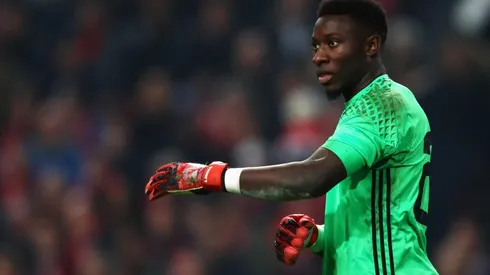 André Onana en el arco del Ajax