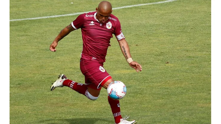 Humberto Suazo jugará un año más con Deportes La Serena.