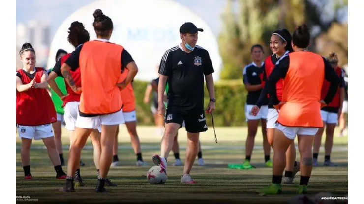 Luis Mena se enfoca en el clásico femenino entre Colo Colo y la U