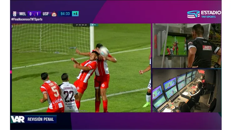 José Cabero tiene que tomar una complicada decisión en el final del encuentro