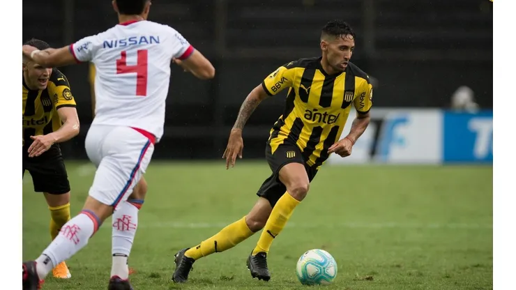 Los dos equipos más grandes de Uruguay no pudieron romper el cero.