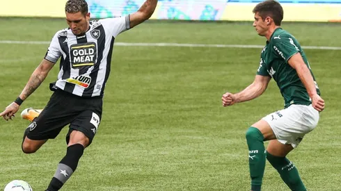 Kuscevic suma minutos en empate de Palmeiras