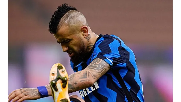 Vidal salió reemplazado ante la Juve, caliente y furioso con Antonio Conte.