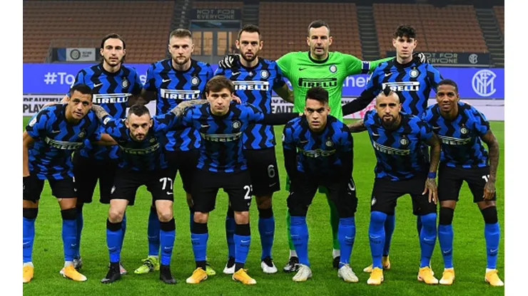 Alexis Sánchez y Arturo Vidal fueron titulares en el Inter contra Juventus.