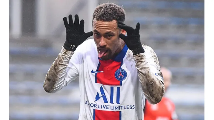 Neymar, cuatro años más en el Paris Saint-Germain.