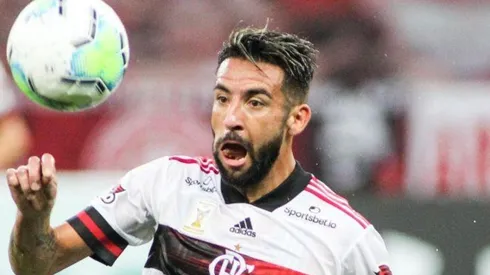 El Huaso y el Mengao le respiran en la nuca a Internacional.