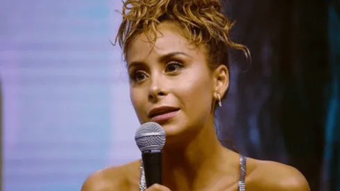 Cientos de tuiteros han criticado a la artista por inconsecuente.