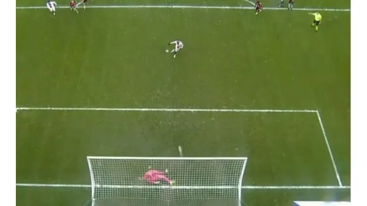Neymar marcó dos goles de penal frente al Lorient