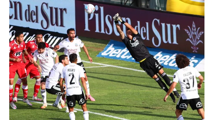 Colo Colo sigue con todo en la lucha por no descender.