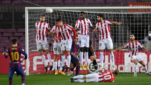 Lionel Messi la mandó a guardar con impecable tiro libre.