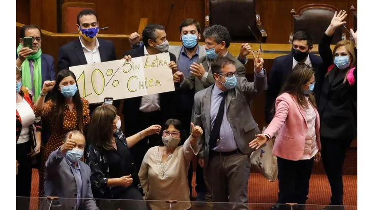 Los parlamentarios estarían ad portas de discutir un nuevo retiro.