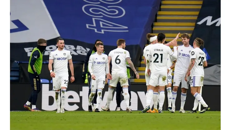 Leeds United tiene un duro encuentro frente al Leicester City.