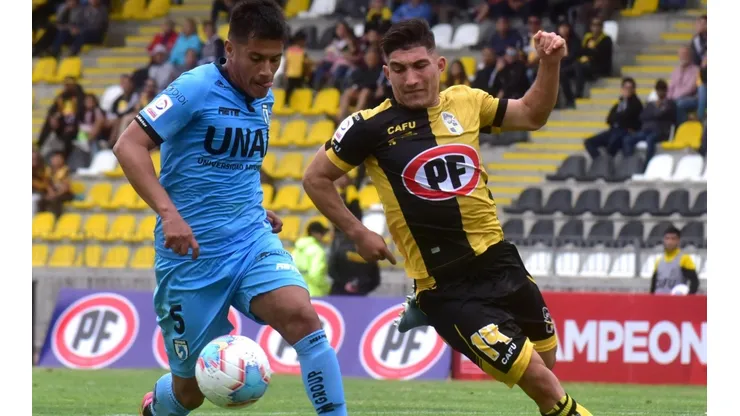 Deportes Iquique y Coquimbo Unido juegan un partido clave por la permanencia en primera división.
