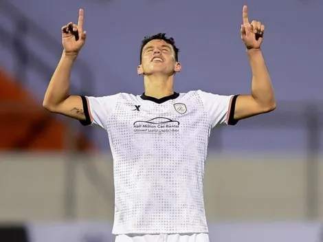 Lichnovsky marca golazo de volea en el triunfo de Al-Shabab