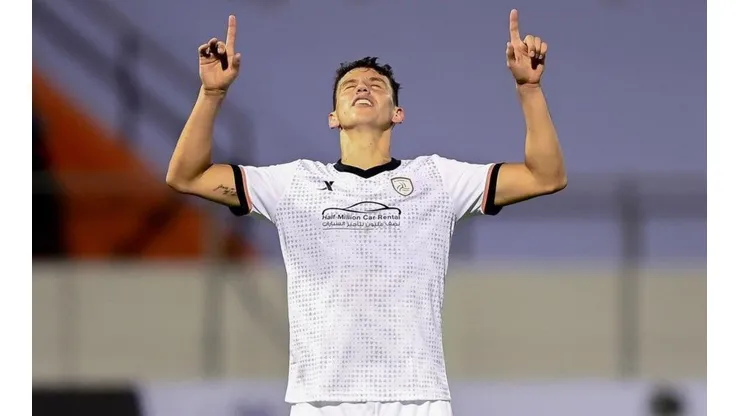 El defensor fue pieza importante en nuevo triunfo de su equipo.