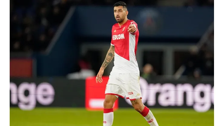 El defensor sigue sumando elogios por su buen momento en Francia.