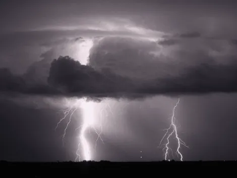 Meteorología entrega aviso por “probables tormentas eléctricas”