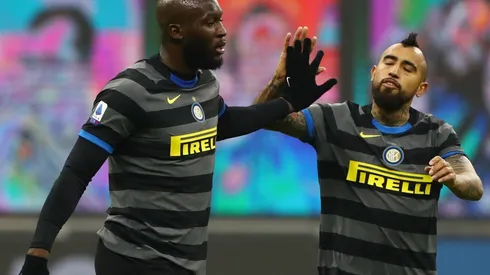 Lakaku fue la figura con un doblete