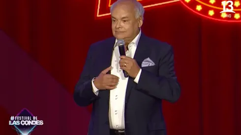 Álvaro Salas sobre el escenario del Festival de Las Condes.
