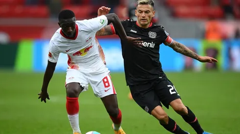 Charles Aránguiz liderará a su equipo frente al RB Leipzig en un verdadero partidazo en el fútbol alemán.