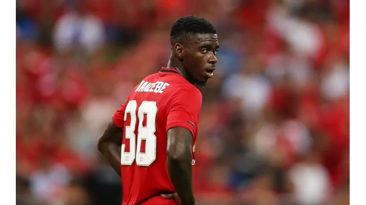Tuanzebe fue víctima de ataques racistas tras la derrota del Man Utd