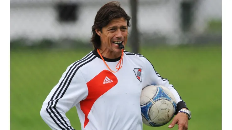 Matías Almeyda en su inicio como DT en River Plate.