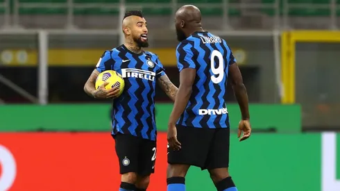 Vidal comenzaría desde la banca según informan medios italianos.