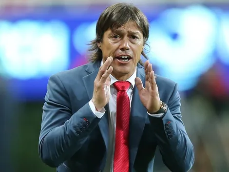 Almeyda planifica temporada y ni señales de Chile